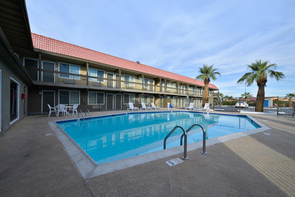 Travelodge By Wyndham El Centro Eksteriør bilde